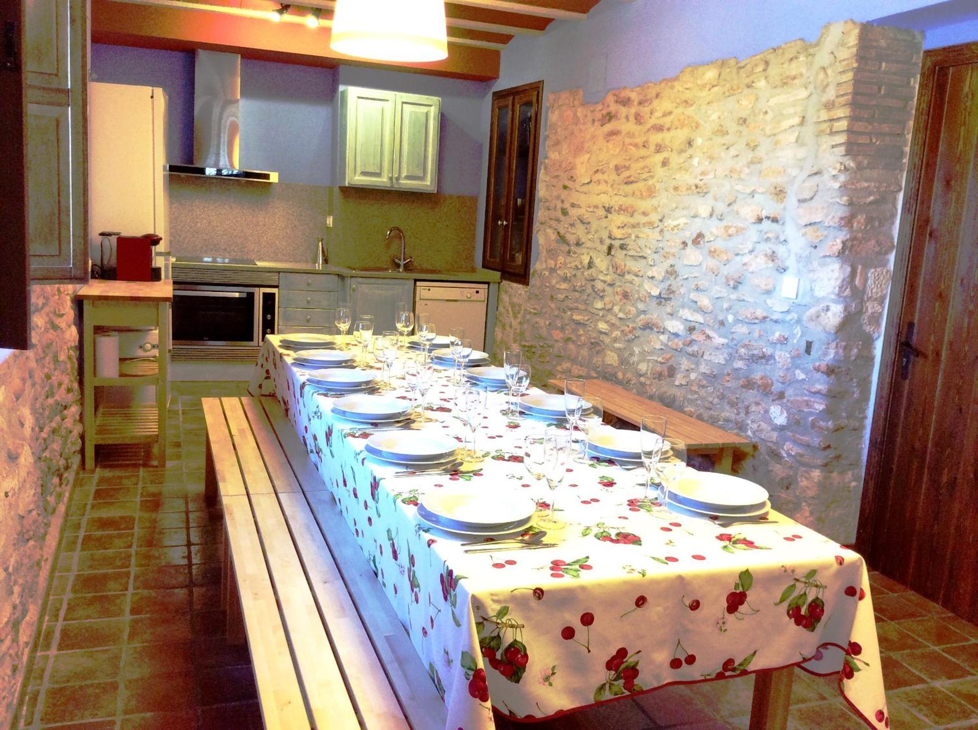 Banyeres del Penedes Masia Casa Roja מראה חיצוני תמונה